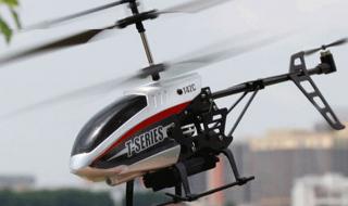 遥控飞机怎么玩